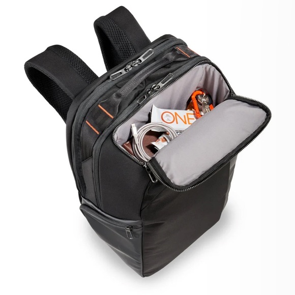 Briggs & Riley Black Cargo Backpack - Picture 6 of 14